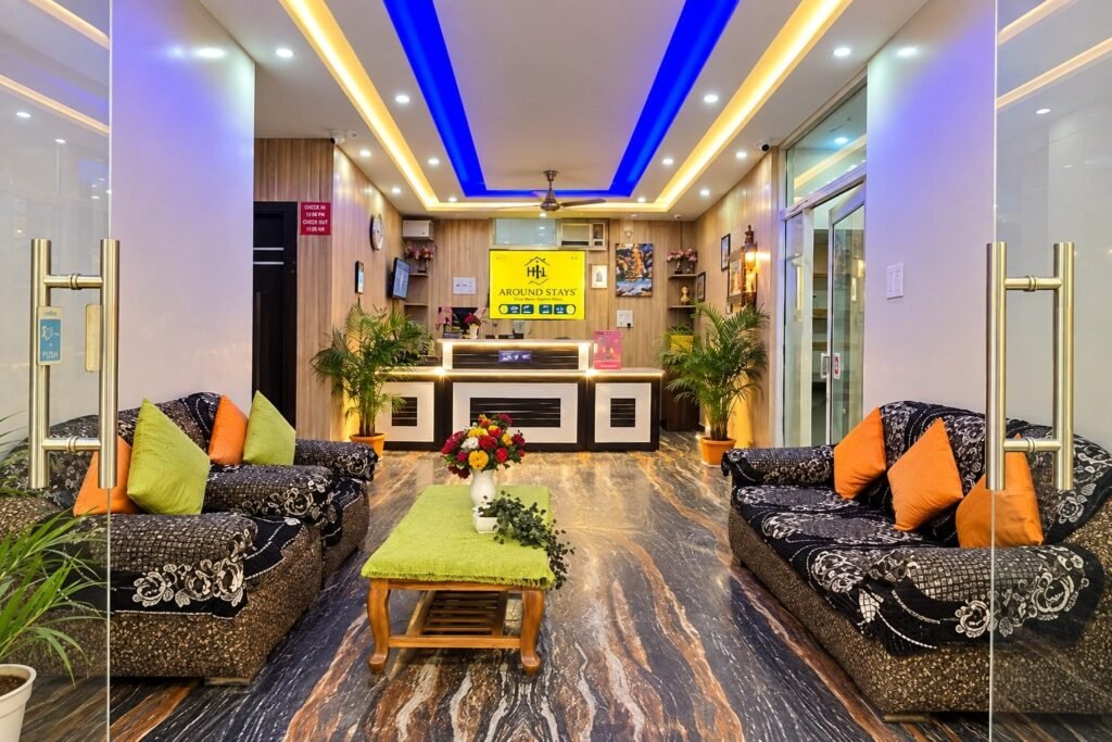 Colourful lobby lounge at Tapovan Retreat by Around Stays